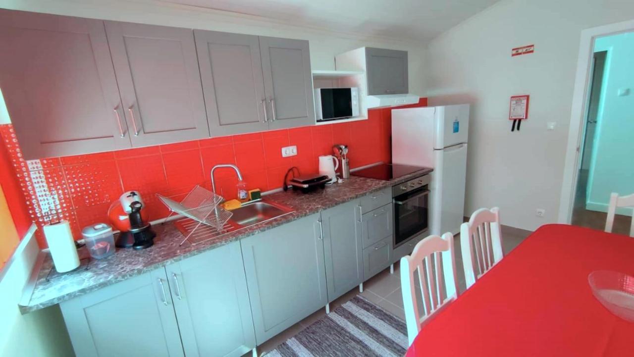 Apartamento Do Marques ซังตาครูซ ดัส ฟลอริช ภายนอก รูปภาพ