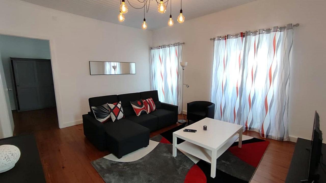 Apartamento Do Marques ซังตาครูซ ดัส ฟลอริช ภายนอก รูปภาพ